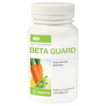 Beta Guard - 100 Tablets Beta Guard peut être utilisé si: ✓ Vous recherchez un Antidote pour le traitement de chimiothérapie ✓ Vous voulez paraître plus jeune ✓ Vous avez des douleurs thoraciques chroniques ou profondes ✓ Vous souhaitez éliminer les poisons / produits chimiques puissants, les cancérogènes de votre corps ✓ Vous voulez arrêter le vieillissement des taches ✓ Vous souhaitez prévenir les nausées matinales chez la femme enceinte ✓ Vous souhaitez prévenir le rhume des foins ou les allergies ✓ Vous voulez un antioxydant pour détruire les radicaux libres comme dans les cellules cancéreuses ✓ Vous souhaitez nettoyer le foie, les reins et aider dans l'emphysème et l'anémie ou maladie du foie ✓ Vous souhaitez annuler les effets secondaires à long terme des médicaments